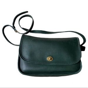 Vintage Green COACH Leather Purse - RARE FIND